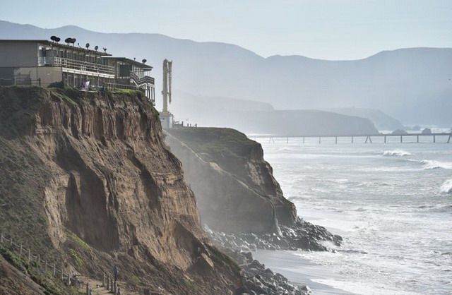 加州海岸愈发不适合居住 百万元买“梦魇”？
